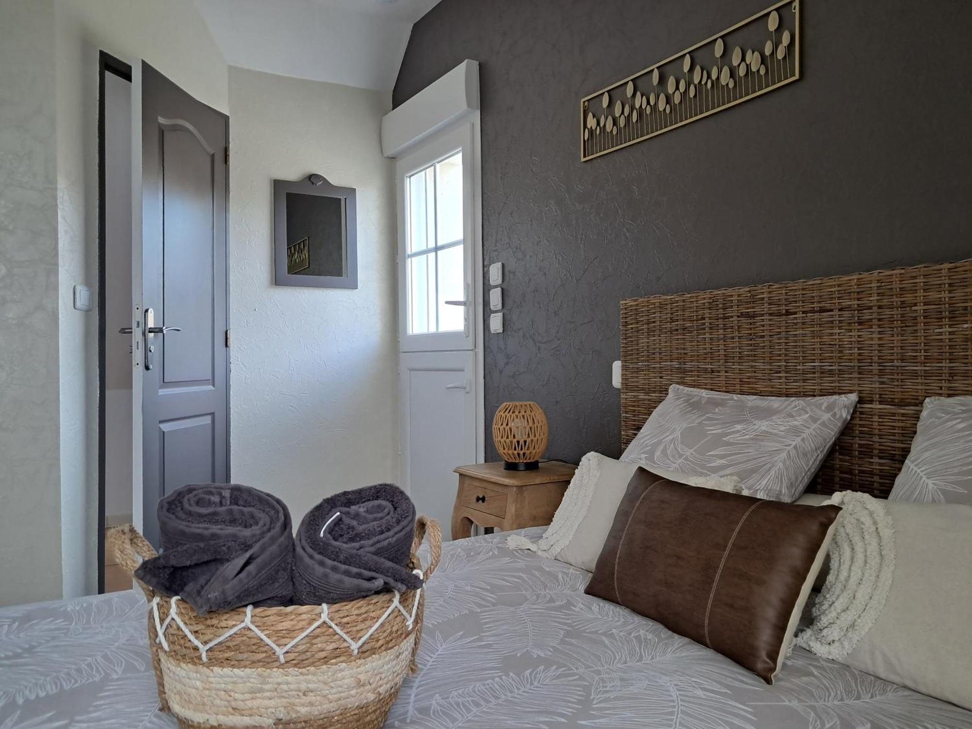 La Maison Des Poulains Sauzon Luaran gambar